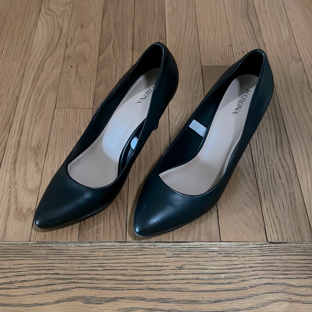 Women’s black heels